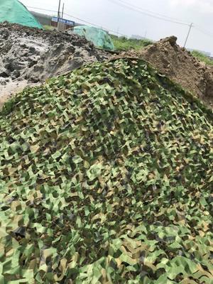 拓野偽裝網(wǎng)四邊包邊牢固，安裝簡(jiǎn)單